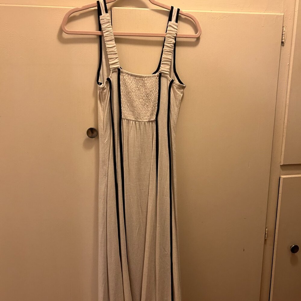Dress - Picture 5 of 8